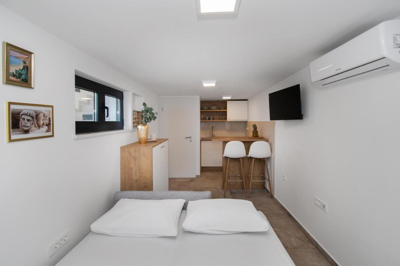 Apartmani Monika Zaboric Exterior photo